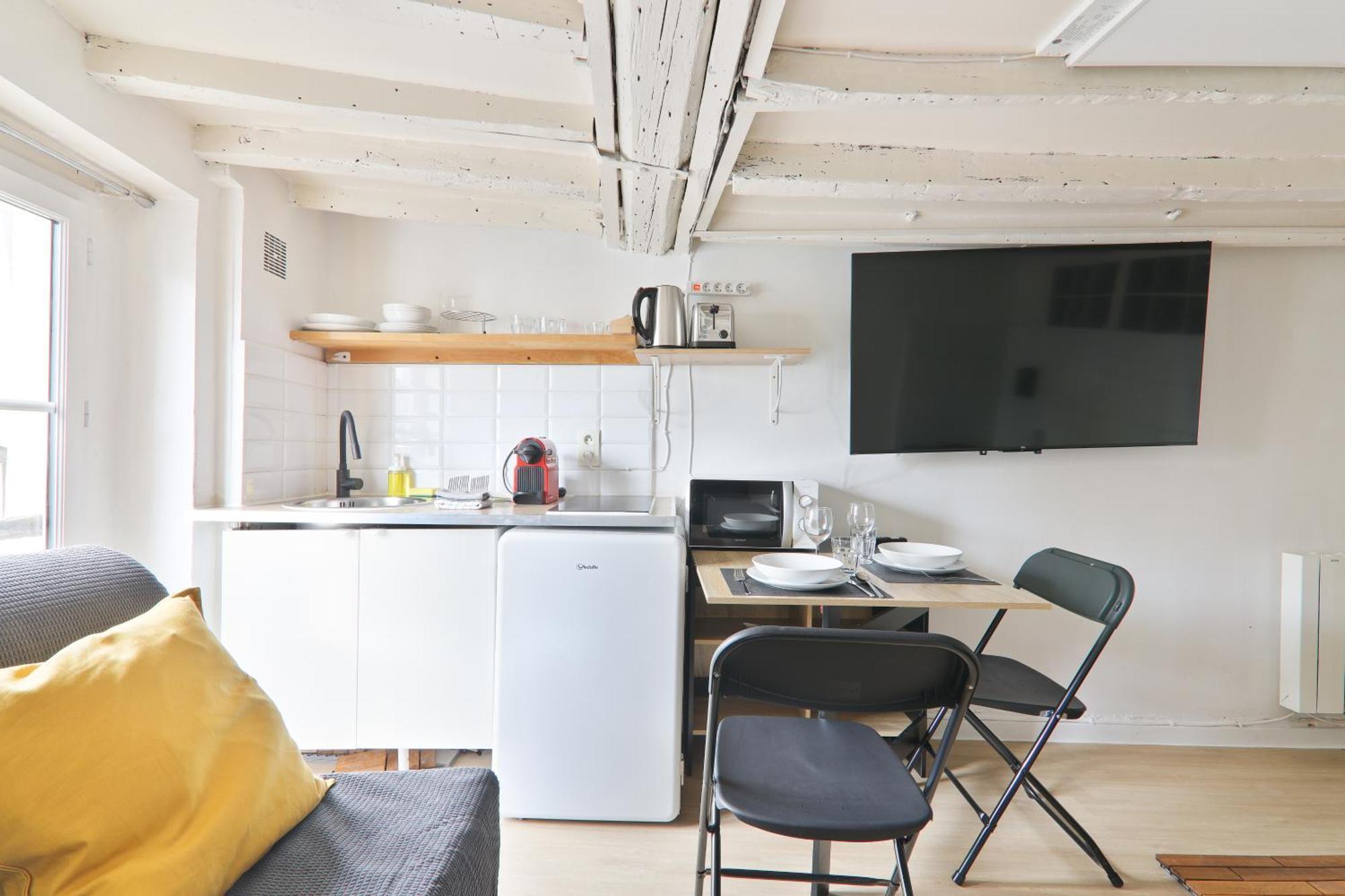 Quartier Saint-michel Notre-dame 3 Free Netflix Apartment Paris